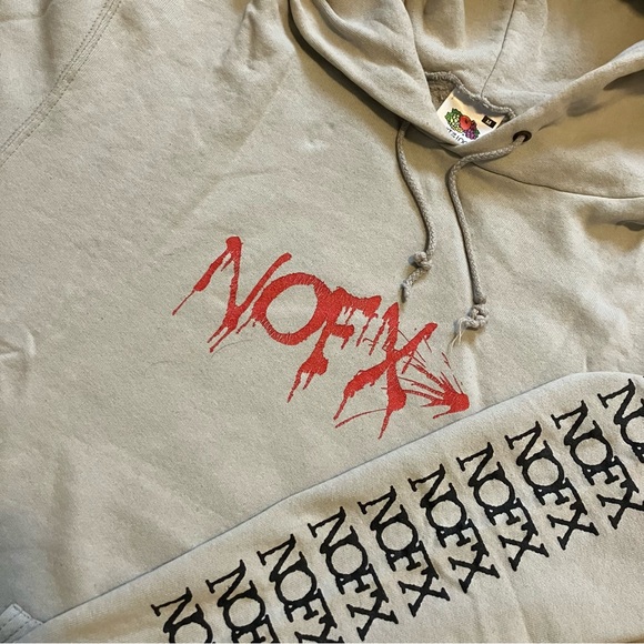 2004 NOFX Statue Of Liberty Hoodie
War On Errorism 
Rock Against Bush Tour - Picture 3 of 3